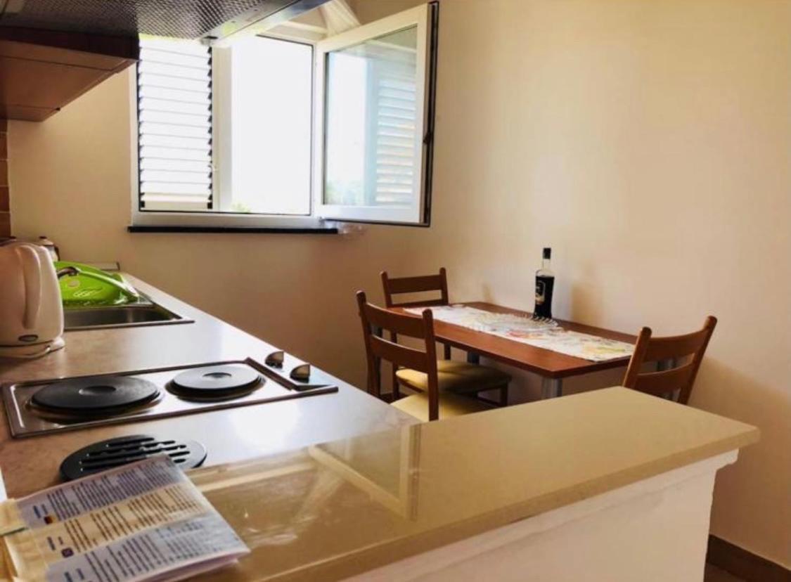 Danijel Apartment วีร์ ภายนอก รูปภาพ